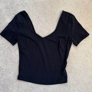 Lululemon women’s Align short sleeve top, size 4, Black